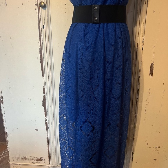 Beautiful long blue lace dress with under slip sheer lace bottom - Picture 13 of 15